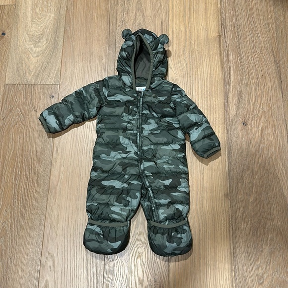 GAP Puffer Snowsuit One Piece Baby Boys Size 0 - 6 Month. - Picture 1 of 6
